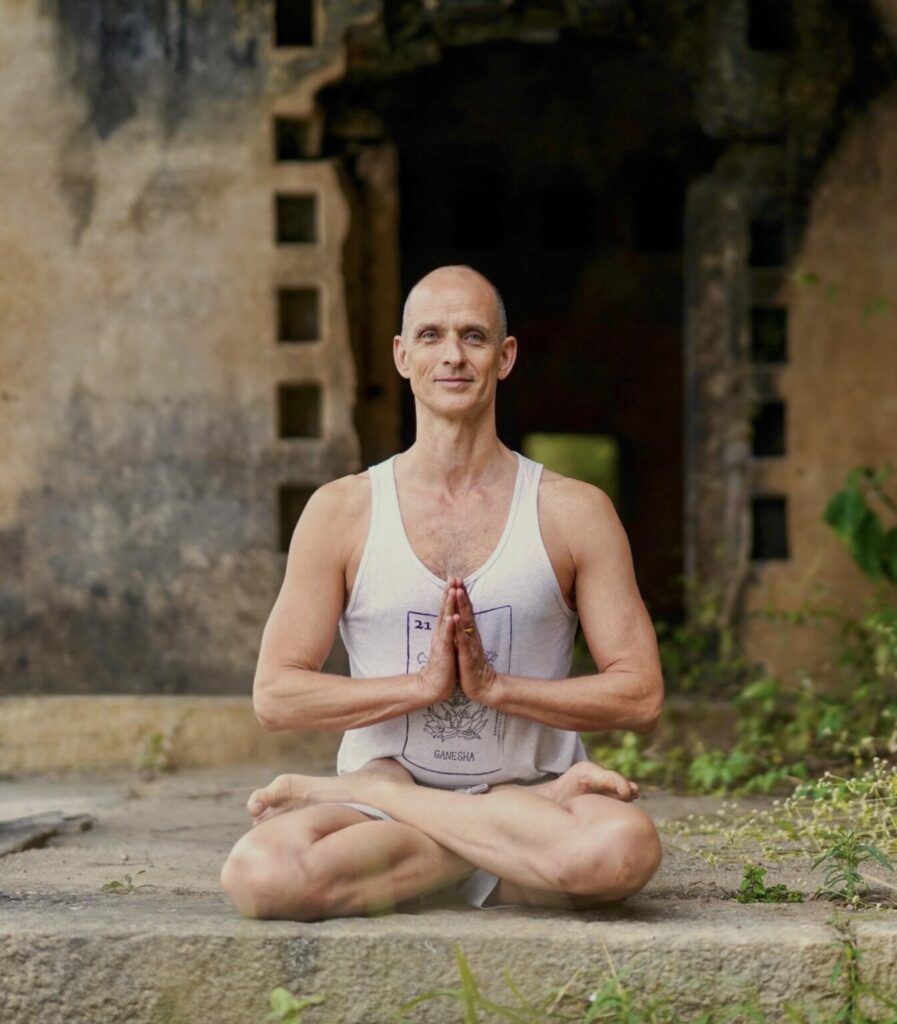 Tim Feldmann ashtanga paris 2025